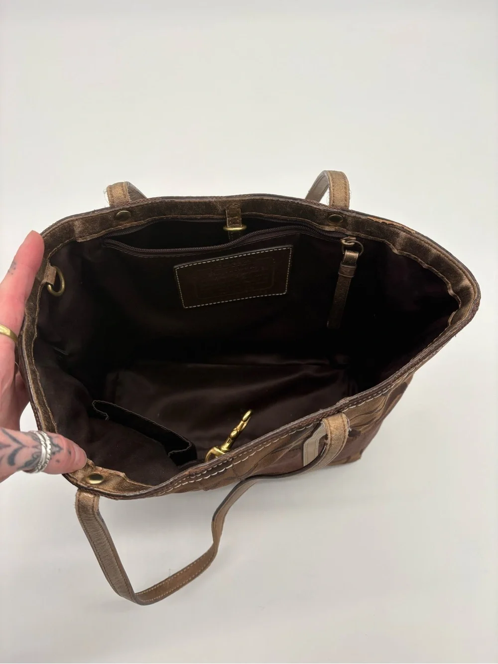 Coach classic timeless